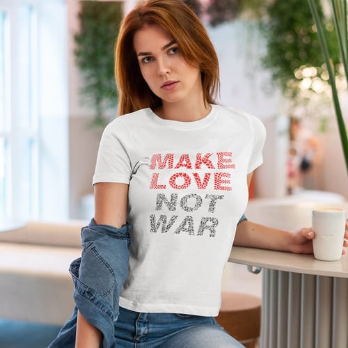 Дамска лятна тениска - "Make love not war"