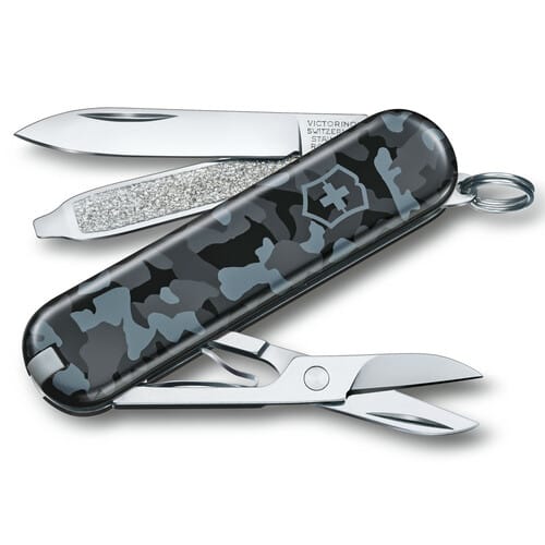 Швейцарски джобен нож Victorinox Classic Navy Camouflage 0.6223.942
