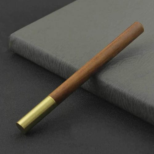 Елегантен ролер месинг и дърво, цвят орех